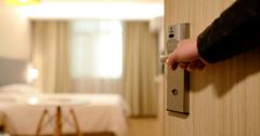 apartamentos-turisticos-estafa-consumo-responde-andalucia